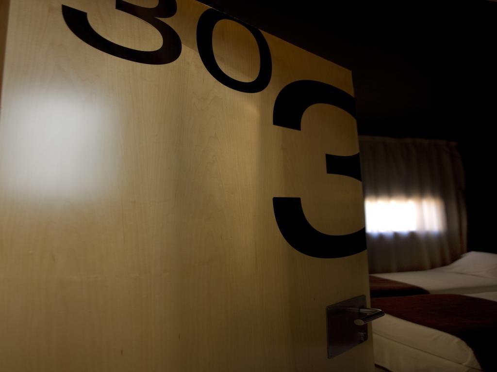 Hostal Badaloni Badalona Værelse billede